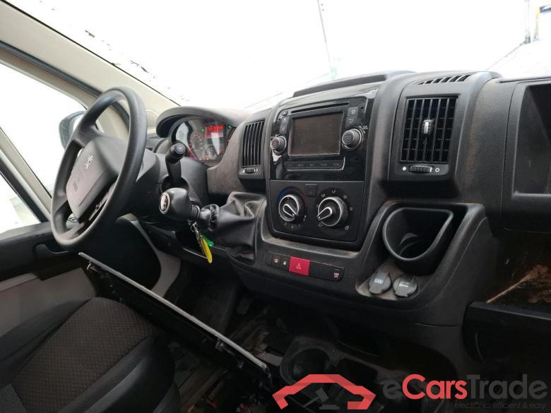 Peugeot 2.0 BLUEHDI 110 PREMIUM PA 333 L1H2 PEUGEOT Boxer VU 4p Fourgon 2.0 BLUEHDI 110 PREMIUM PA 333 L1H2 #5