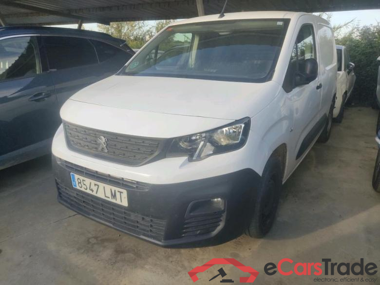 Peugeot Pro Standard 600kg BlueHDi 73kW (AC) PEUGEOT Partner / 2018 / 3P / furgón derivado de turismo Pro Standard 600kg BlueHDi 73kW (AC)