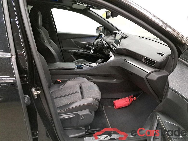 PEUGEOT - PEU 5008 BlueHDi 130PK EAT8 GT Line Pack Electric & Massage & VisioPark II & Two Removable Seats & Drive Assist & Safety Plus & Pano Roof #3