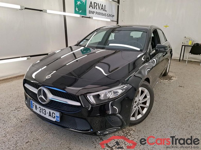 Mercedes A 200 d Business Line 8G-DCT MERCEDES-BENZ Classe A Compact / 2018 / 5P / Berline A 200 d Business Line 8G-DCT