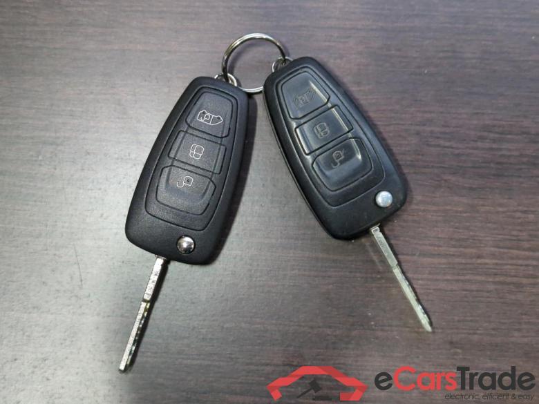 Ford _Transit Custom ´12 Transit Custom Kasten 340 L1 Trend 2.0 TDCi 125KW MT6 E6 #6