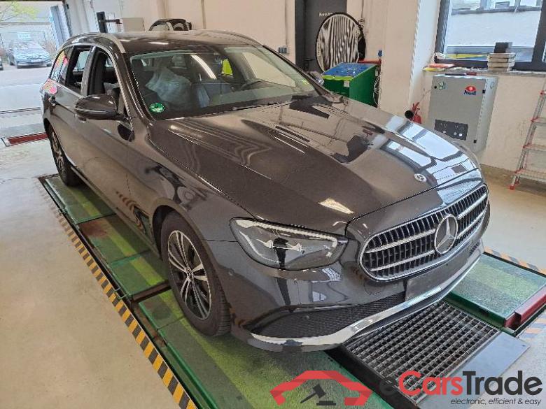 Mercedes-Benz E -Klasse T-Modell (BM 213)(06.2016->) DE - Kb5 E 200 EU6d, T Avantgarde 4Matic (EURO 6d), (Facelift) 2020 - 2023 #2