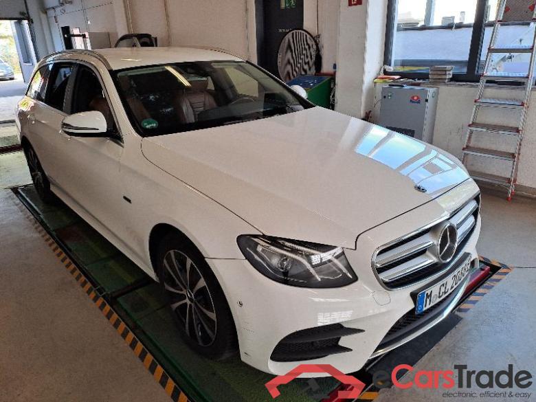 Mercedes-Benz E -Klasse T-Modell (BM 213)(06.2016->) DE - Kb5 E 300 de EU6d-T, T de AMG Line (EURO 6d-TEMP), 2018 - 2020 #2