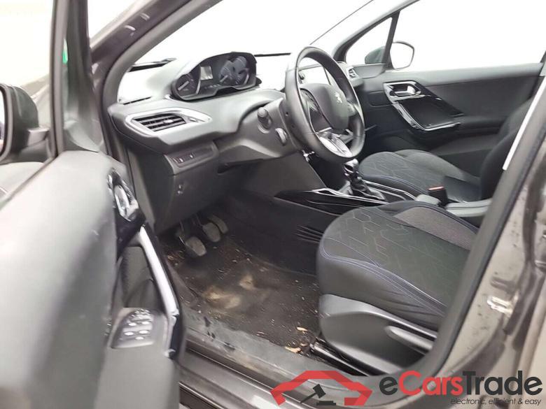 Peugeot 2008 1.2 PureTech Navi Klima PDC ... #5