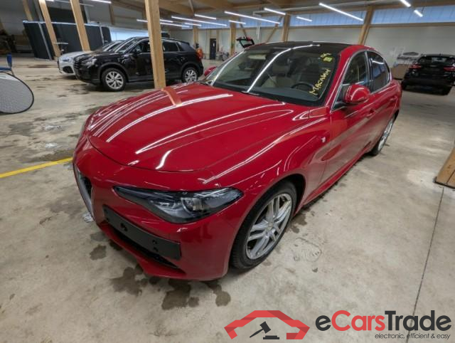 AlfaRomeo Giulia ´16 Giulia Lusso Ti 2.0 Turbo 147KW AT8 E6d