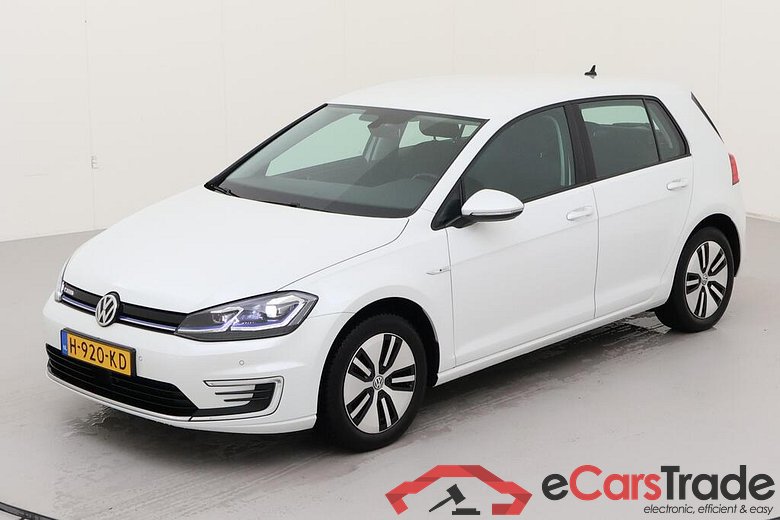 VOLKSWAGEN e-Golf  #1