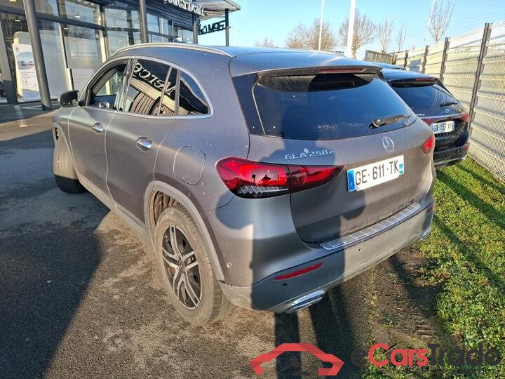 Mercedes GLA 250e Hybrid Magno Aut. LED-Xenon Widescreen Ambient Navi 1/2 Sport-Leather KeylessGo Camera Klima PDC ... #4