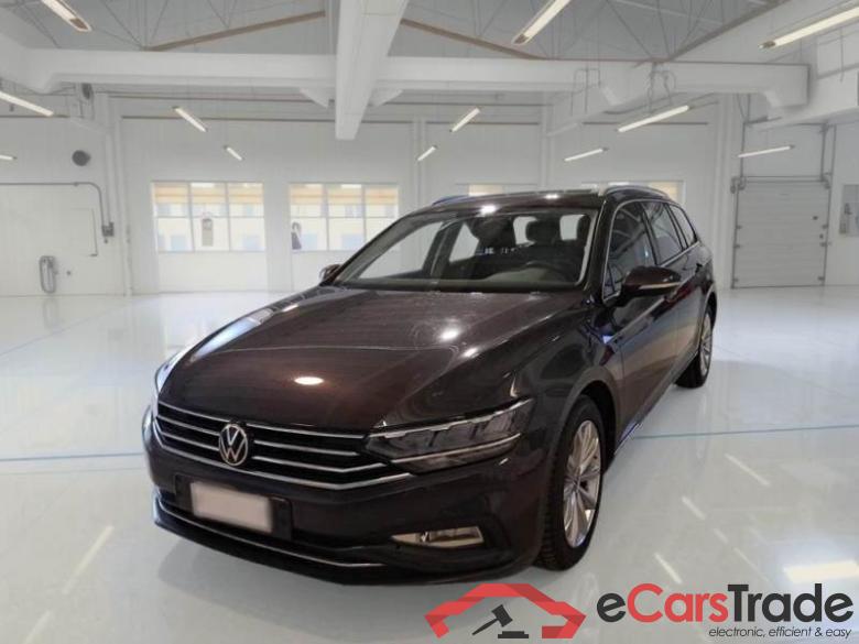 Volkswagen 28 VOLKSWAGEN PASSAT / 2019 / 5P / STATION WAGON VAR. 2.0TDI SCR EVO 90KW BUSINESS DSG #1