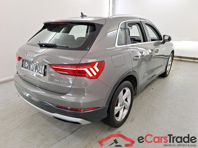 AUDI Q3 - 2019 35 TFSI Advanced S tronic Assistance Platinum #4
