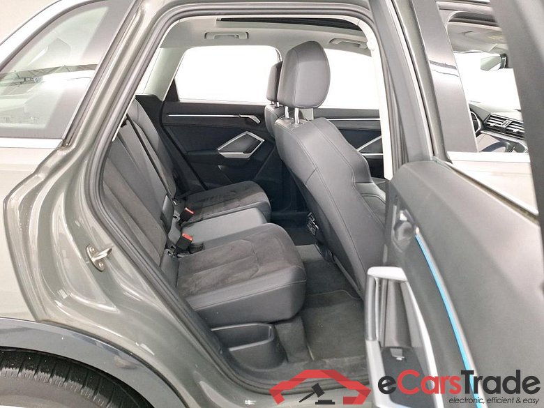 AUDI Q3 - 2019 35 TFSI Advanced S tronic Assistance Platinum #6