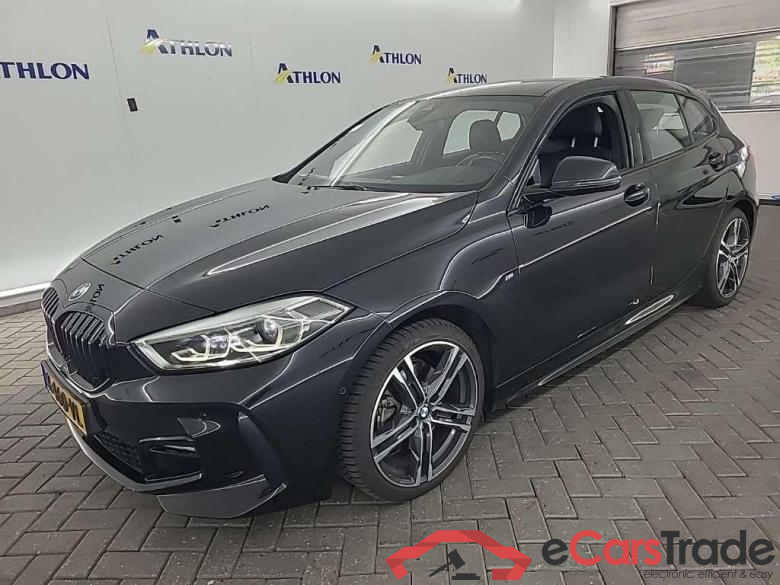 BMW 1-serie 118iA Corporate Executive 5D 103kW
