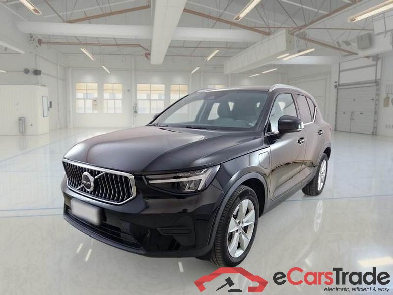 Volvo 11 VOLVO XC40 / 2021 / 5P / SUV T4 RECHARGE PLUG-IN AUTO CORE #1