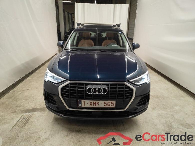 Audi Q3 35 TDI S Tronic Business Edition 5d #1