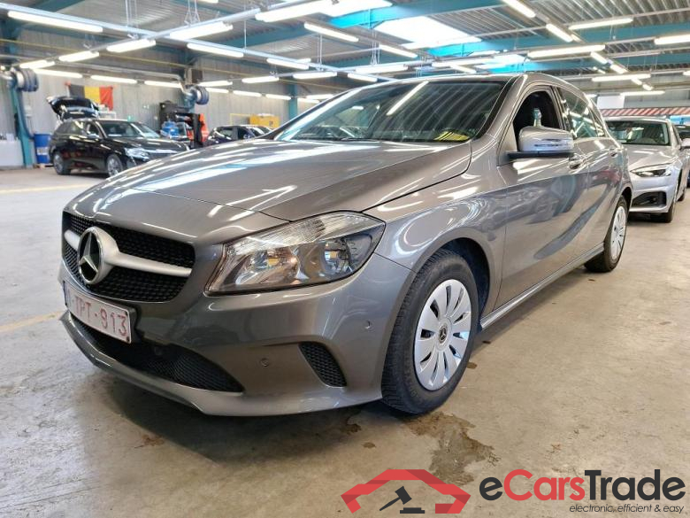 MERCEDES-BENZ CLASS A DIESEL (W176) - 2015 A 180 d STOCK