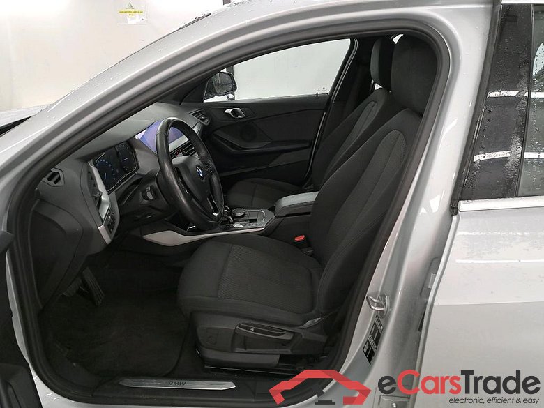 BMW 118i Luxury Aut. LED-Xenon Navi-Pro KeylessGo Camera Klima PDC ... #5