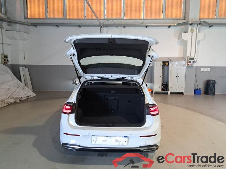 Volkswagen 34 VOLKSWAGEN GOLF / 2019 / 5P / BERLINA 1.5 ETSI EVO ACT 96KW STYLE DSG #5