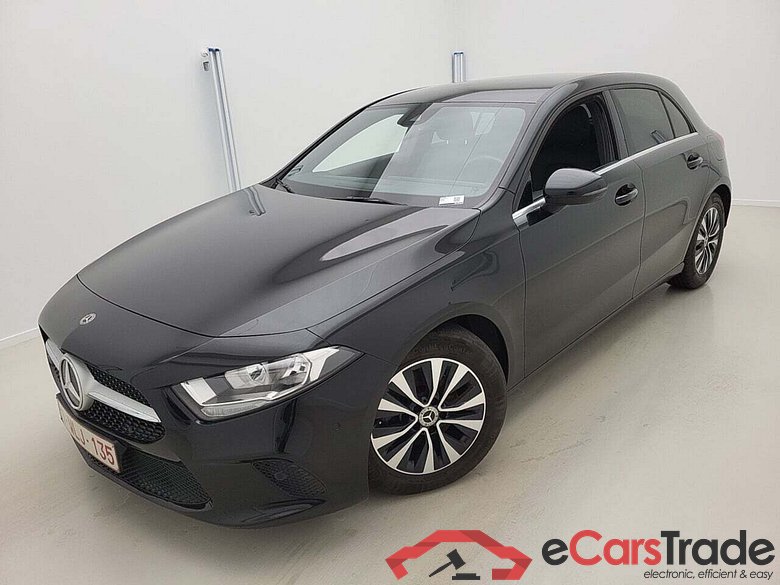 MERCEDES-BENZ A-KLASSE 1.5 180 D STYLE 7G-DCT