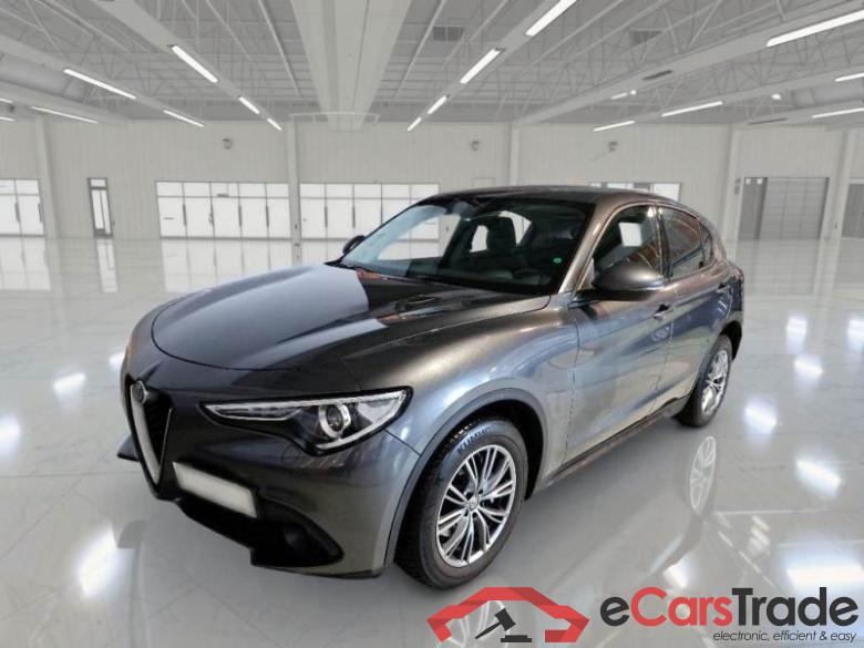 AlfaRomeo 64 ALFA ROMEO STELVIO / 2017 / 5P / SUV 2.2 TURBO DIESEL 160CV BUSINESS AT8 RWD #1