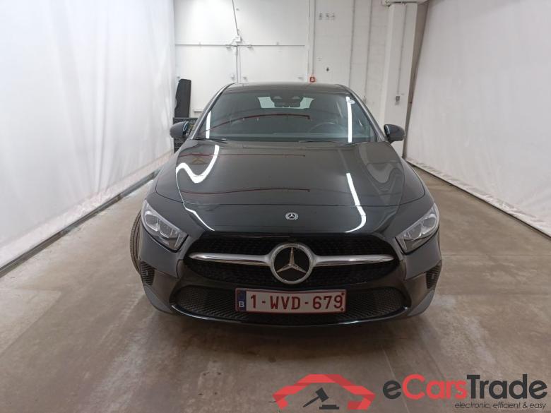 Mercedes-Benz A-Klasse A 180 d DCT Launch Edition 5d #1
