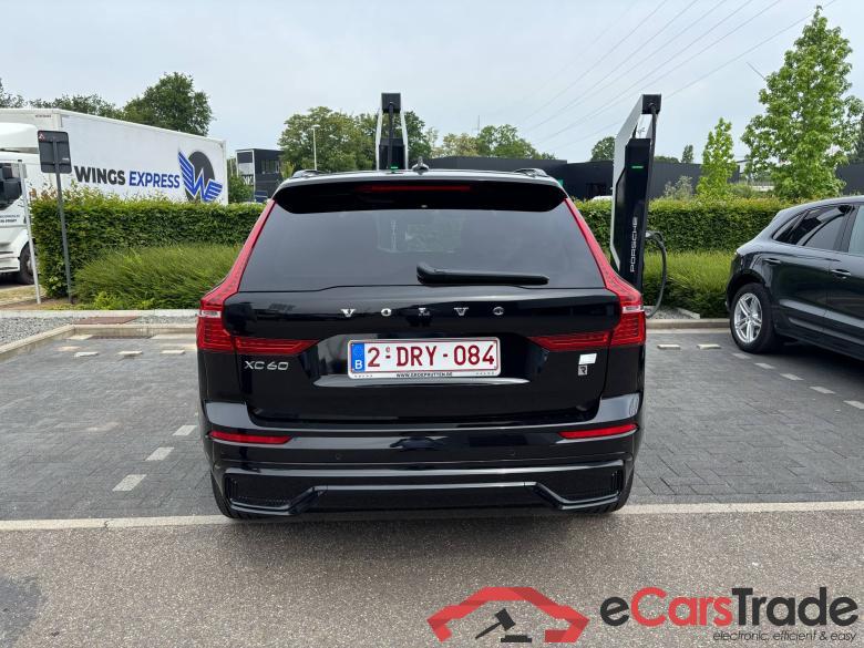 VOLVO XC60 2.0 T8 PHEV AWD Ultimate Dark (335kW) #1