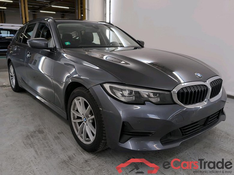 BMW 320i Touring Aut. LED-Xenon Navi-Pro KeylessGo Klima PDC ... #2