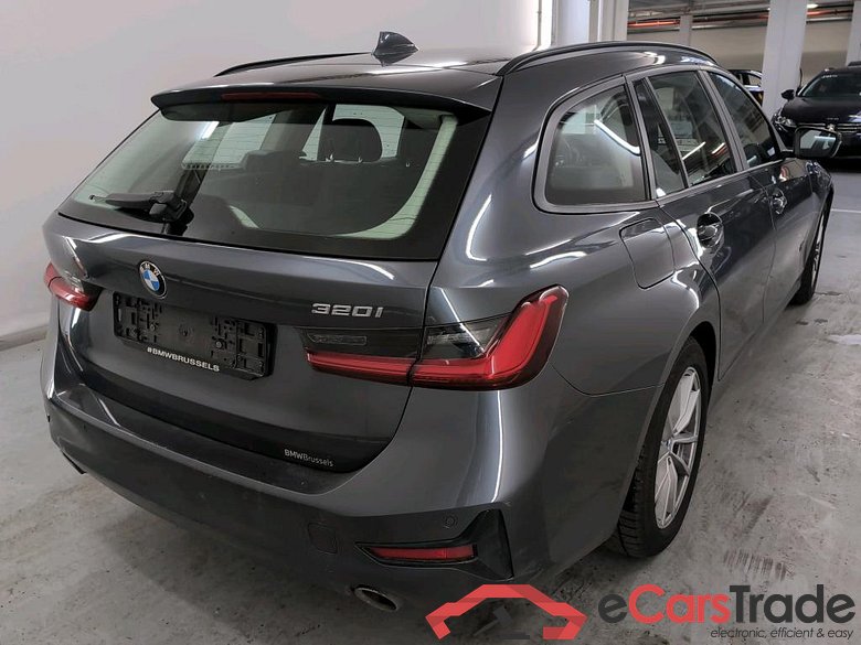BMW 320i Touring Aut. LED-Xenon Navi-Pro KeylessGo Klima PDC ... #3