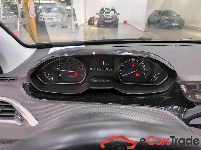 Peugeot Puretech 130 S&S EAT6 Signature 2008 Signature 1.2 PureTech 130CV BVA6 E6dT #6