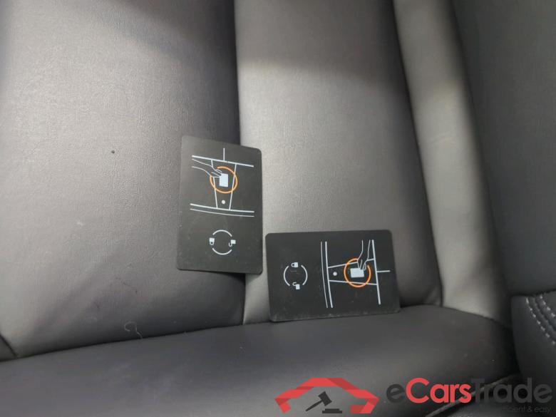 Tesla Model 3 '18 BEV Tesla Model 3 Standard Range Plus RWD 4d #4