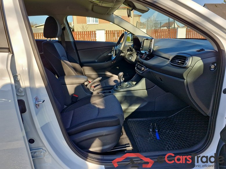 Hyundai  i30 Fastback (2018 ->) i30 FB 1.0TGDI 120 Comfort #6