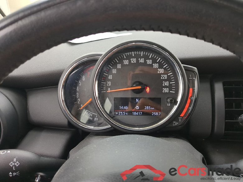 Mini One Finition Chili 102 ch MINI Mini 5p Berline One Finition Chili 102 ch #6