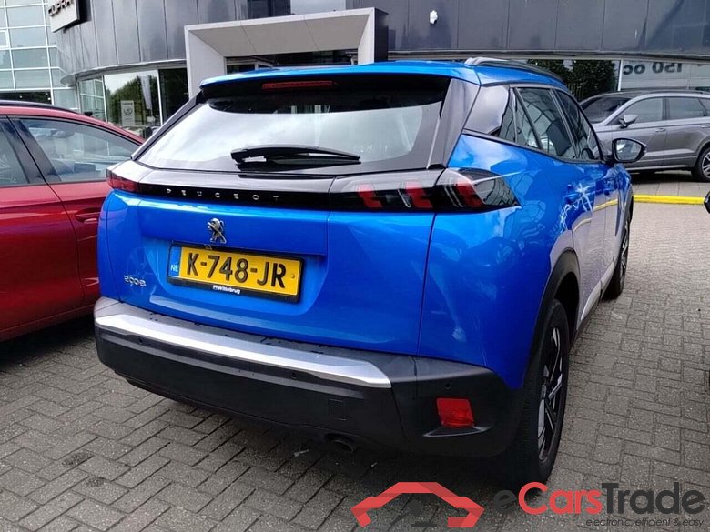 PEUGEOT 2008 1.2 PureTech Allure #2