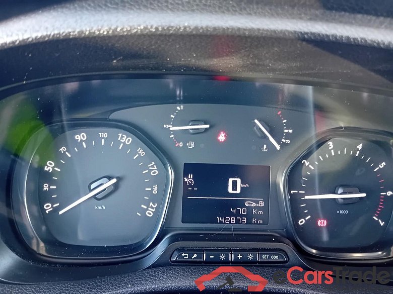 Opel 1.5 Diésel 88kW (120CV) M Std Select OPEL Vivaro / 2019 / 4P / furgón 1.5 Diésel 88kW (120CV) M Std Select #4