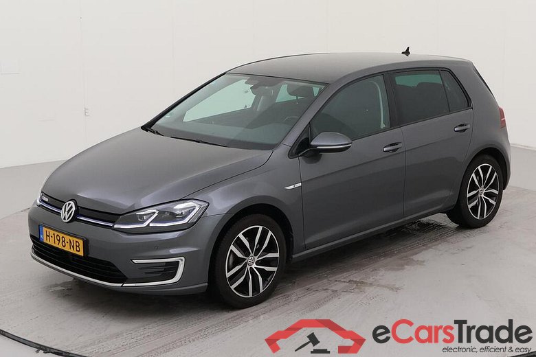 VOLKSWAGEN e-Golf  #1