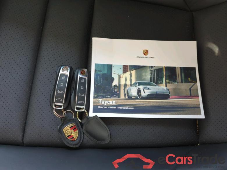 PORSCHE Taycan Cross Turismo 360 kW #6