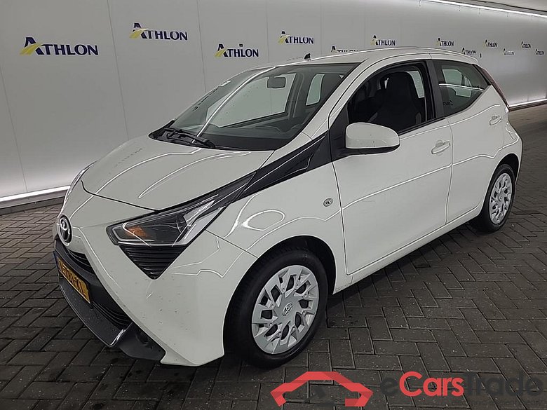 TOYOTA Aygo 1.0 VVT-i x-play 5D 53kW