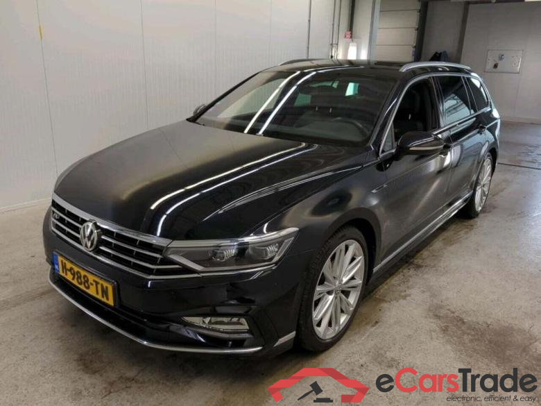VOLKSWAGEN Passat Variant 1.5 TSI Eleg.Bns R