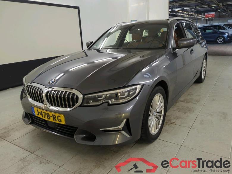 BMW 3-SERIE TOURING 320i High Exe. Ed. #1