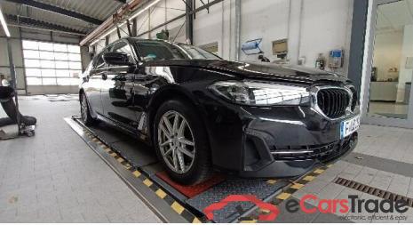 BMW 5-Serie Touring ´16 Baureihe 5 Touring 520 d 2.0 140KW AT8 E6d #1