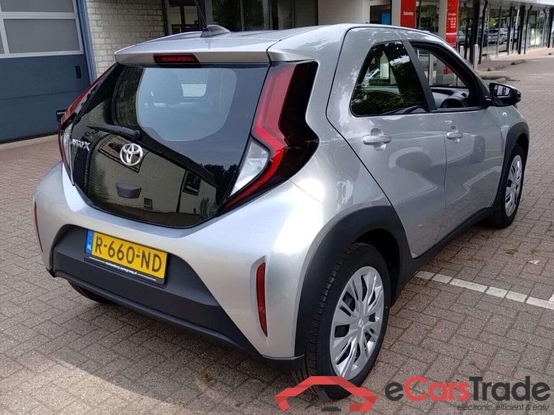 TOYOTA Aygo X 1.0 VVT-i S-CVT Play #4
