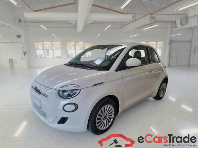 Fiat 10 FIAT 500 / 2020 / 3P / BERLINA ELETTRICA ACTION 95CV
