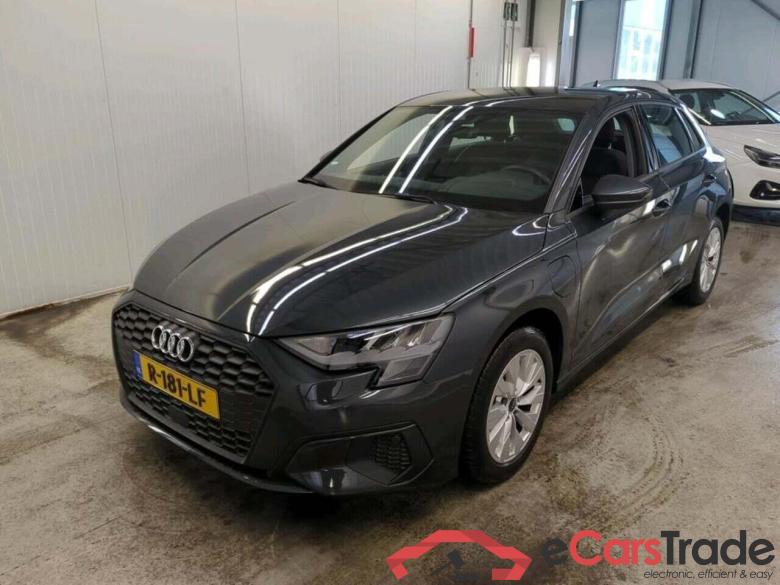 AUDI A3 Sportback 40 TFSI e Edition #1