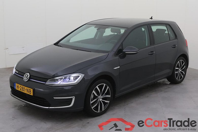 VOLKSWAGEN e-Golf  #1