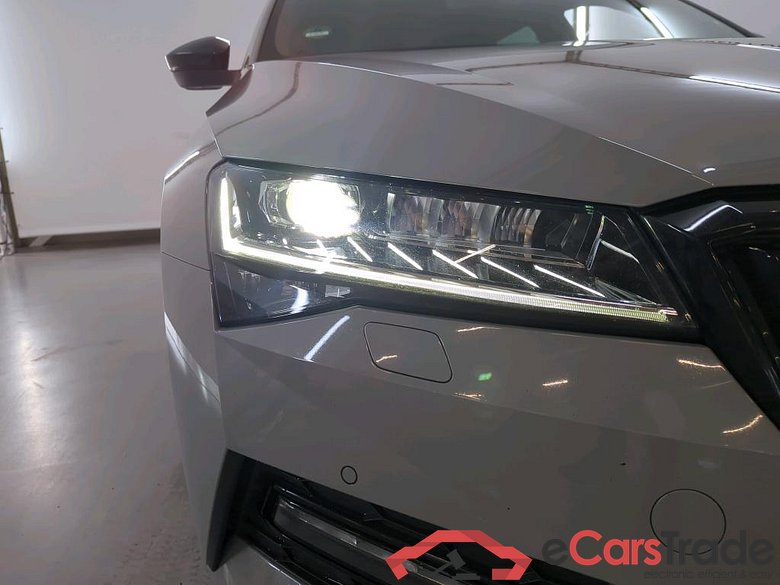 SKODA Superb Combi 110 kW #4