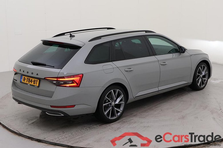 SKODA Superb Combi 110 kW #6
