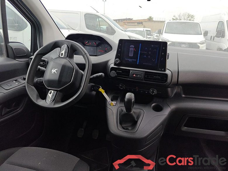 Peugeot Premium Standard 600kg BlueHDi 73kW PEUGEOT Partner / 2018 / 4P / furgón derivado de turismo Premium Standard 600kg BlueHDi 73kW #3