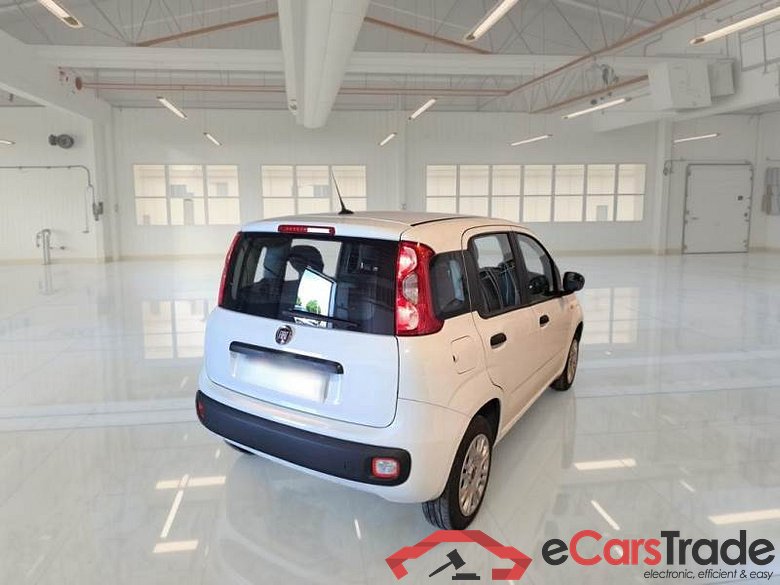 Fiat 39 FIAT PANDA / 2011 / 5P / BERLINA 1.2 69CV E6D-TEMP EASY #2