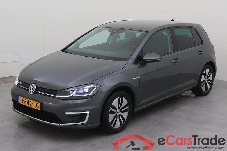 VOLKSWAGEN e-Golf 