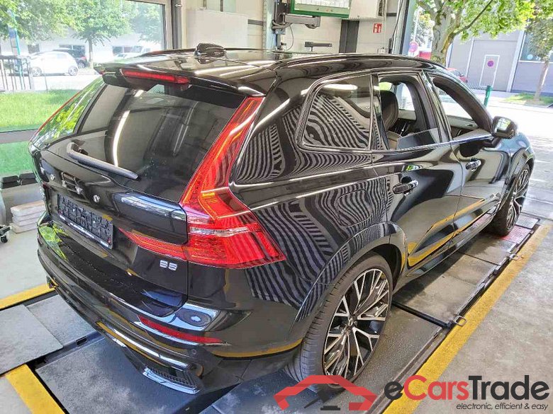 Volvo XC60 (03.2017->) DE - SUV5 B5 (Benzin) 2WD EU6d, R-Design Mild-Hybrid (EURO 6d), (Facelift) 2021 #3