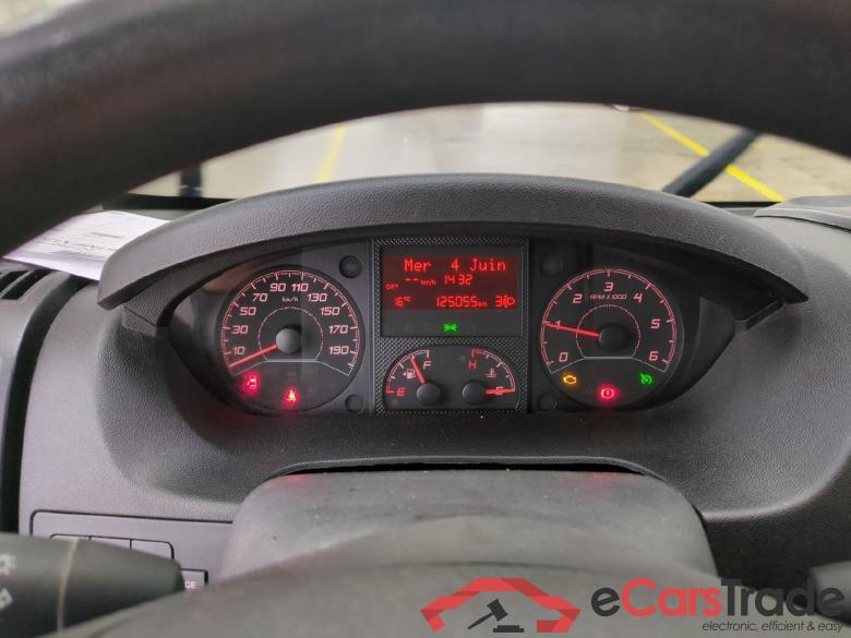 Peugeot BLUEHDI 110 PREMIUM PA 333 L1H2 PEUGEOT Boxer VU 4p Fourgon BLUEHDI 110 PREMIUM PA 333 L1H2 #6
