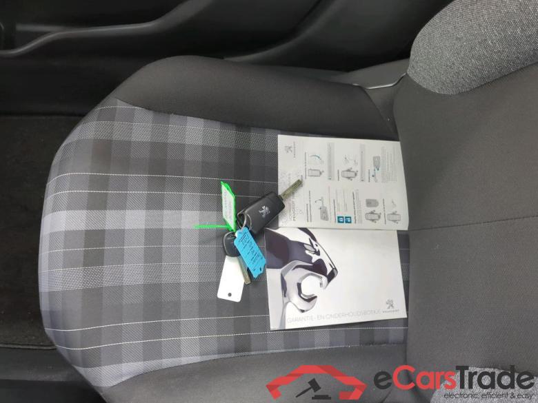 Peugeot 108 '14 Peugeot 108 Active 1.0 e-VTi 72pk 5d #4